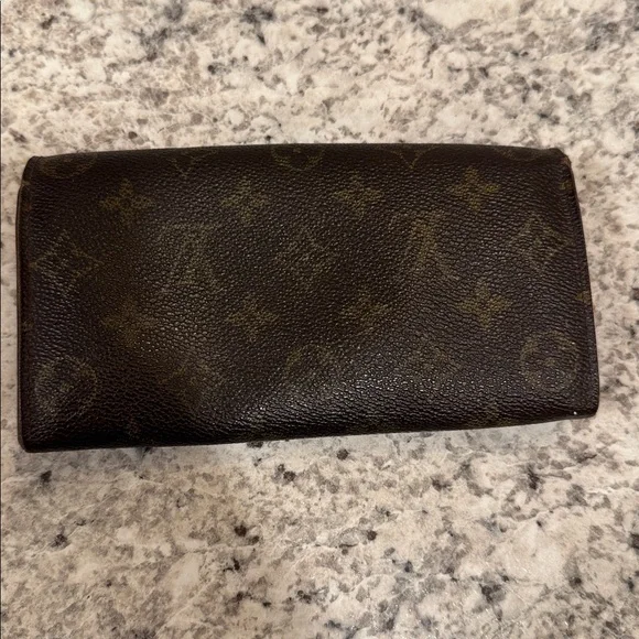 Louis Vuitton wallet - Picture 3 of 9